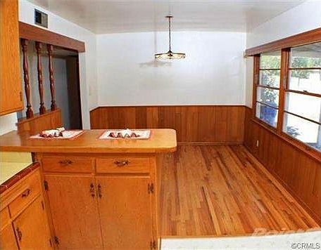 4th image of 11609 Blythe St