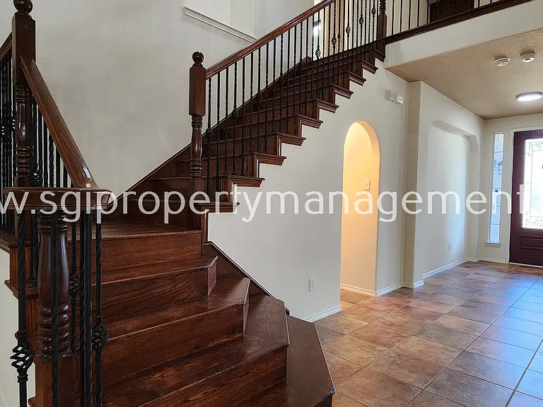 12032 Henderson Dr — Photo 22