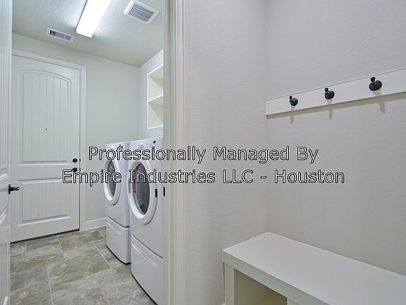 5th image of 20250 Aspenwilde Dr