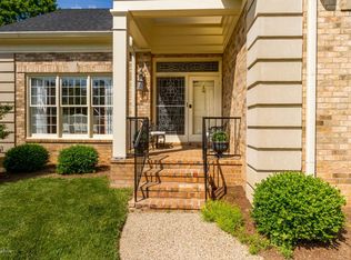 1204 Creighton Hill Rd, Windy Hills, KY 40207