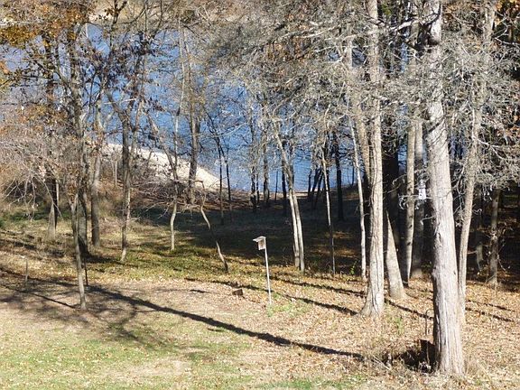 5th image of 115 Cherokee Dr