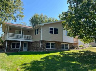 610 S Adams St, Mount Pleasant, IA 52641