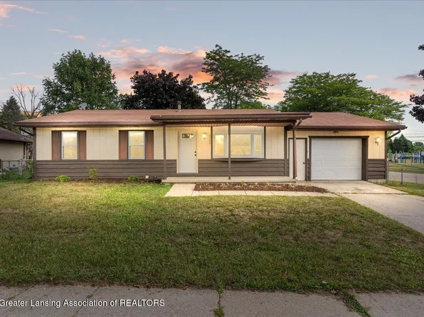 3700 Coachlight Common St, Lansing, MI 48911
