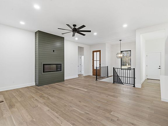 5th image of 145 Nathan Drive