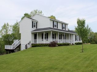 60604 Lamplighter Dr, New Hudson, MI