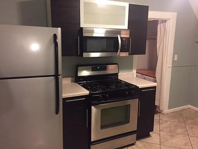 1305 College Ave NE — Photo 5