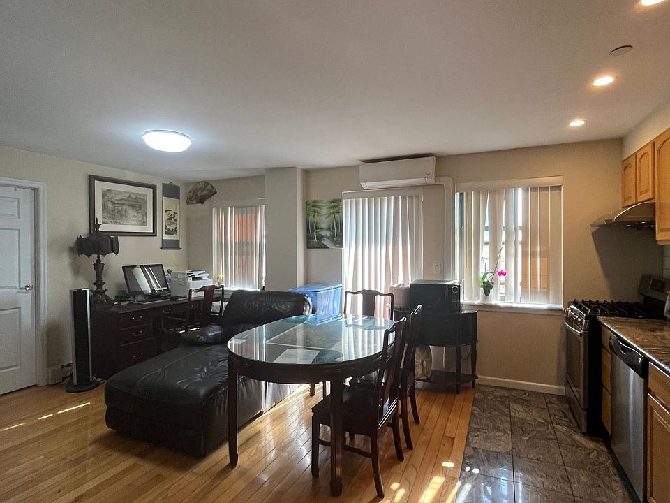 1st image of 3636 Prince St #0
