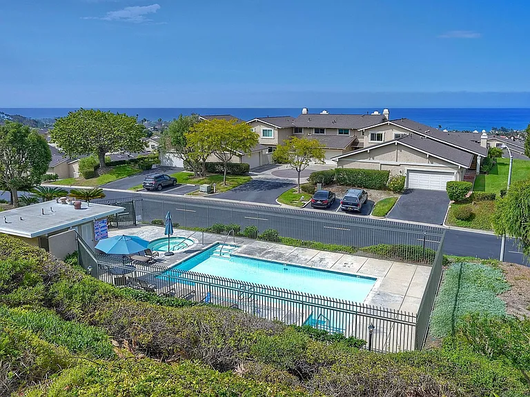 236 Calle Cuervo — Photo 4