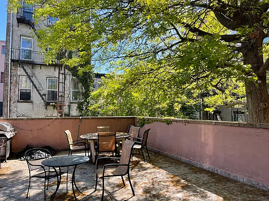 Rented by Triumph Property Group | media 9