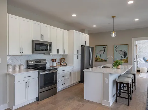 70 Carolina St #301, Charleston, SC 29403