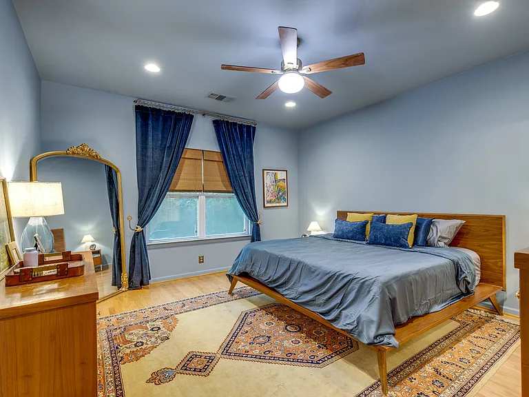 317 Deep Woods Cir — Photo 31