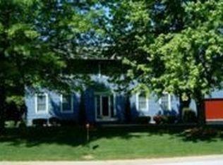 1111 Nottingham Dr, Quincy, IL 62305