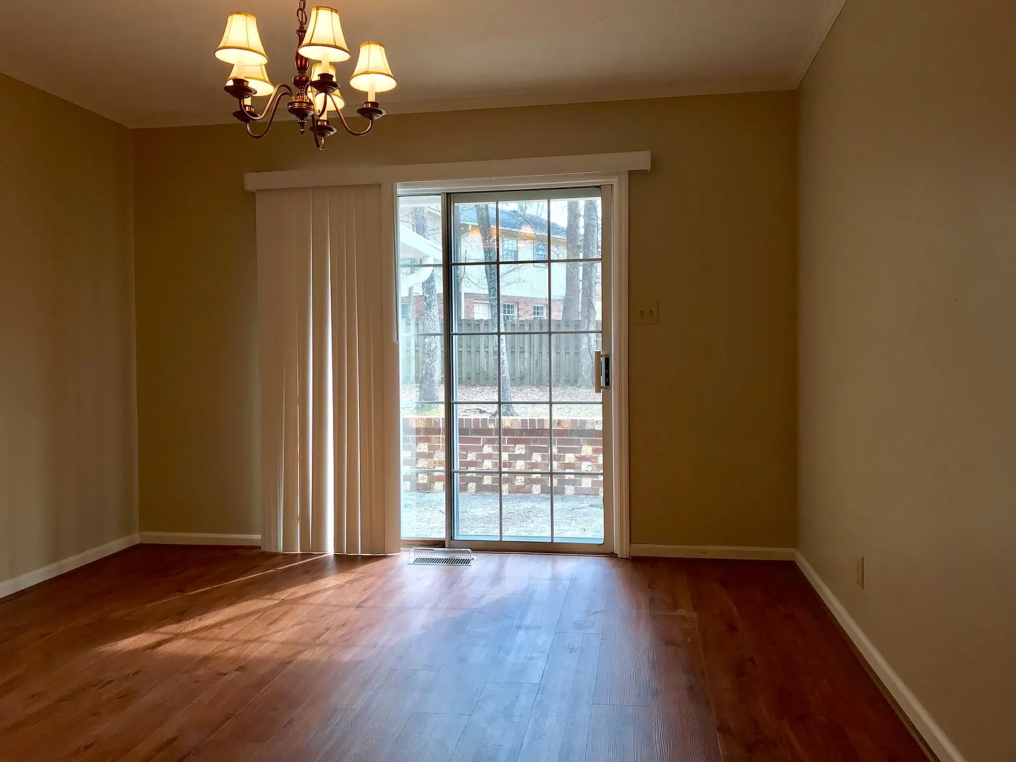 Updated brick ranch available in North Macon — Photo 4