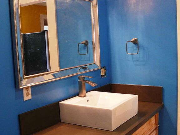 bathroom2