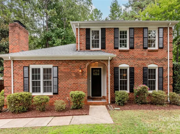 9151 Hinson Dr, Matthews, NC 28105