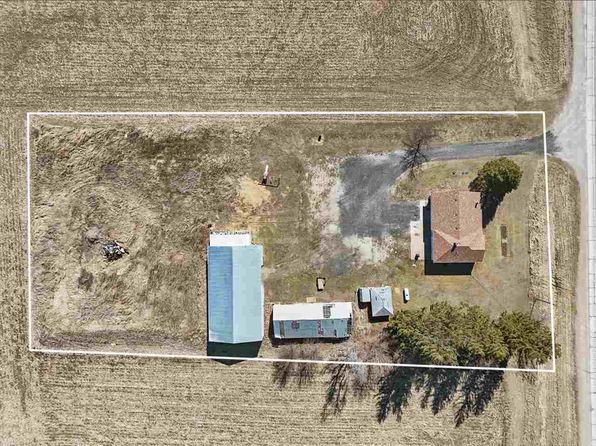 1056 W Ave, Norway, IA 52318