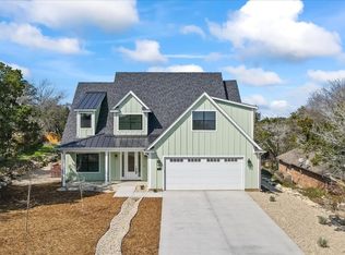 313 Hilltop Dr, Glen Rose, TX 76043
