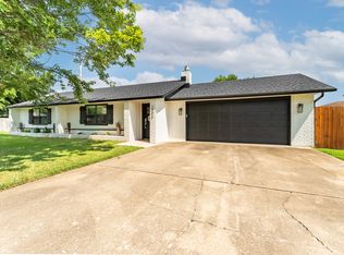 1906 SE Taylor St, Bentonville, AR 72712