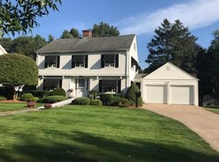 95 Caseland St, Springfield, MA 01107