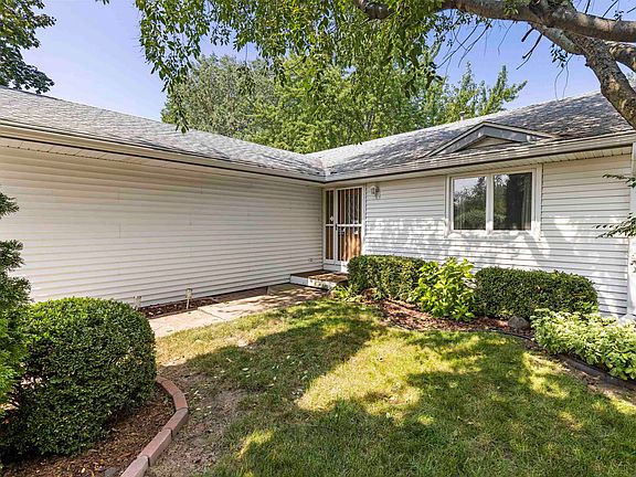 2nd image of 5920 Windy Knoll Ct