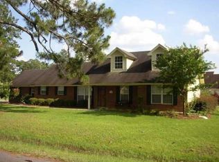 185 Henry St, Pembroke, GA 31321