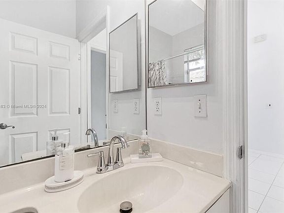 5th image of 18435 NW 11th Ct