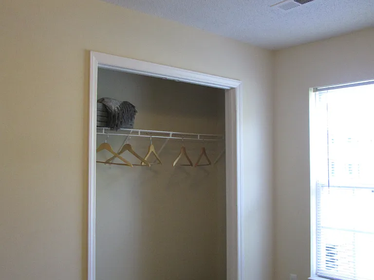 2BR