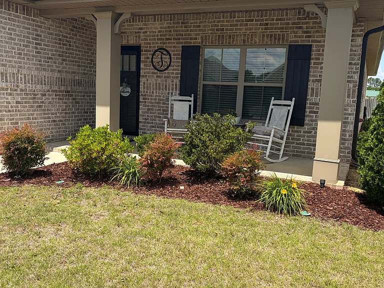 2412 Celia Ct SW — Photo 3