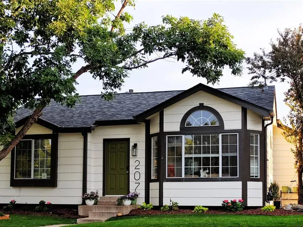 207 S Quicksilver Avenue, Castle Rock, CO 80104