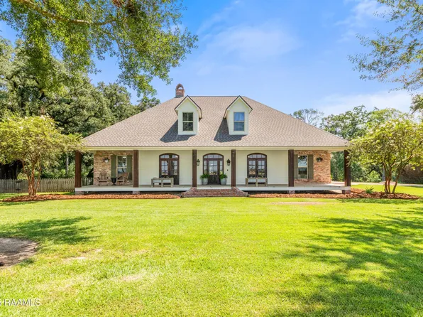 1389 Main Hwy, Arnaudville, LA 70512