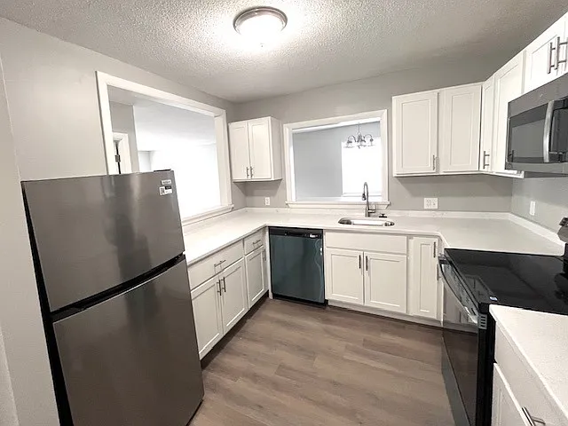 Landings on the Trail Apartment Homes — Photo 39