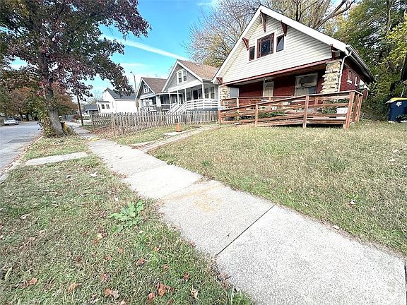 2nd image of 3807 Chestnut Ave