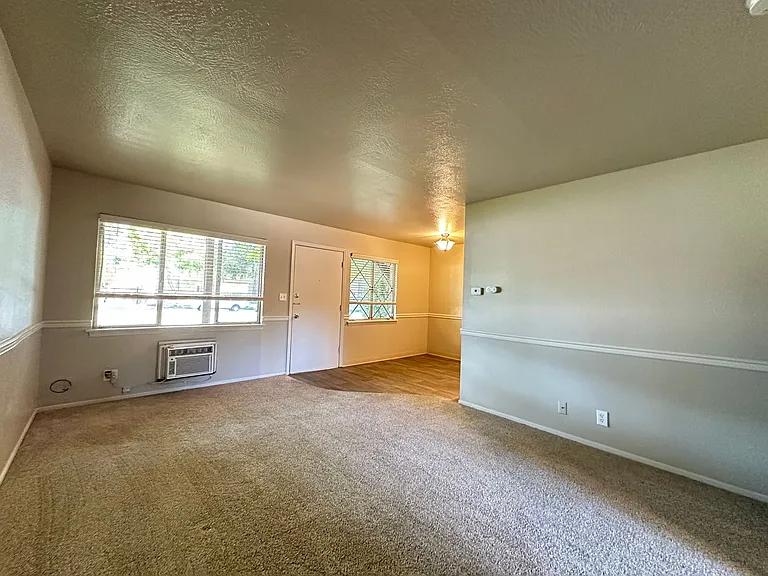 Must See Community in River Park Community ~ East Sac Area — Photo 12