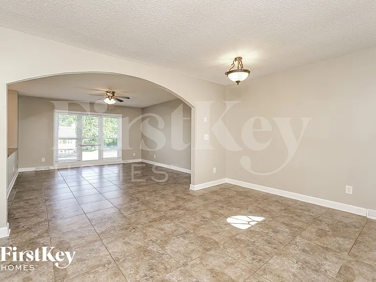 6020 Stone Bluff Dr — Photo 7