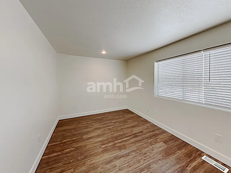 1419 E Perelle Ln — Photo 21