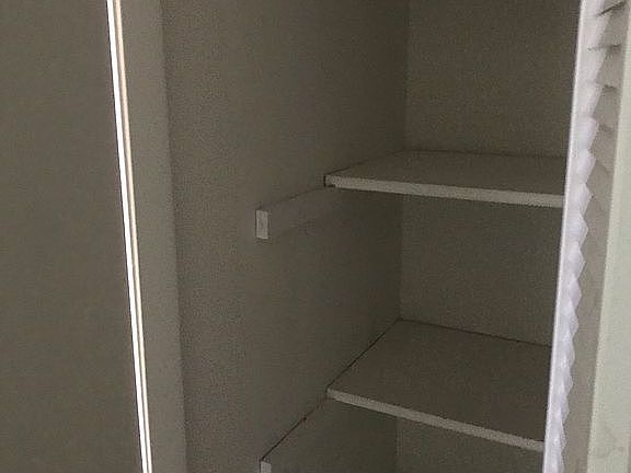 5th image of 618 Euclid Ave APT 401