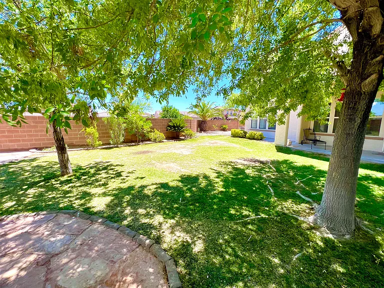 7140 Charter Crest St — Photo 100