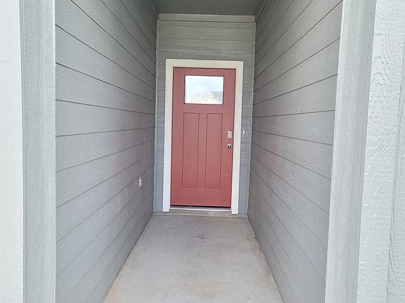 5th image of 4915 Pine Haven Ln
