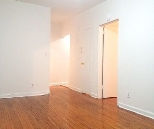 2nd image of 3 W 83rd St APT 5C