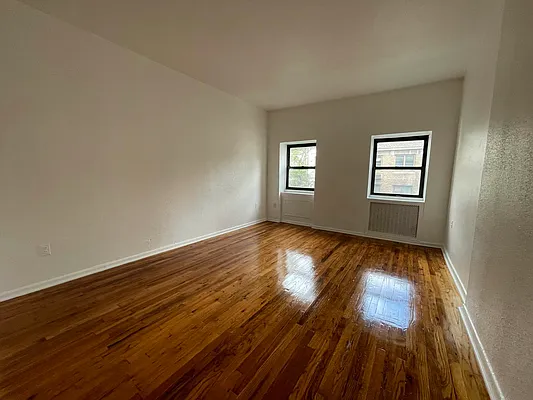 Rented by Douglas Elliman | media 27