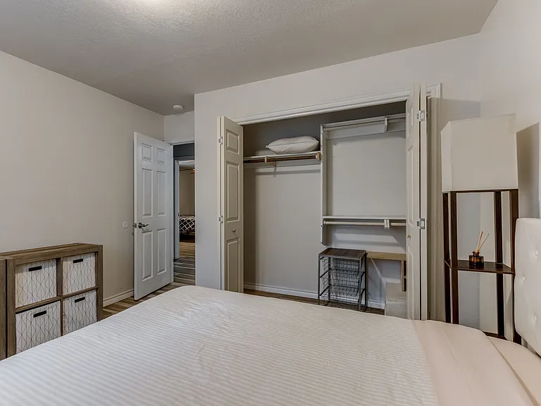 1828 Burnt Oak St — Photo 3