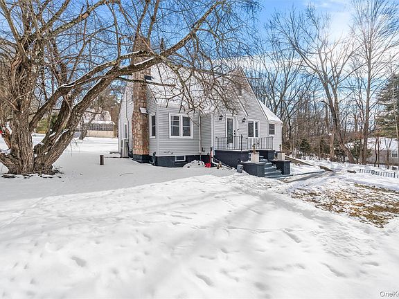 4th image of 38 Post Hill Road