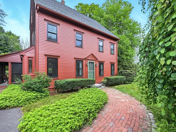 1095 Main St, Hanover, MA 02339