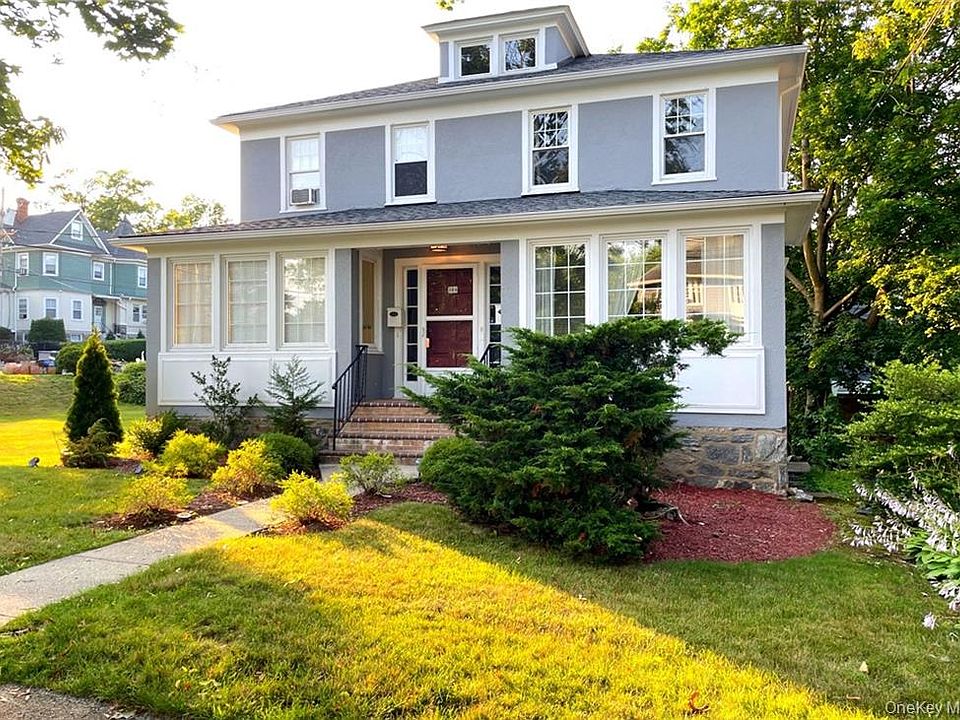 Photos prior to current tenant
