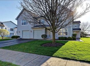 2401 Dickens Dr, Aurora, IL 60503