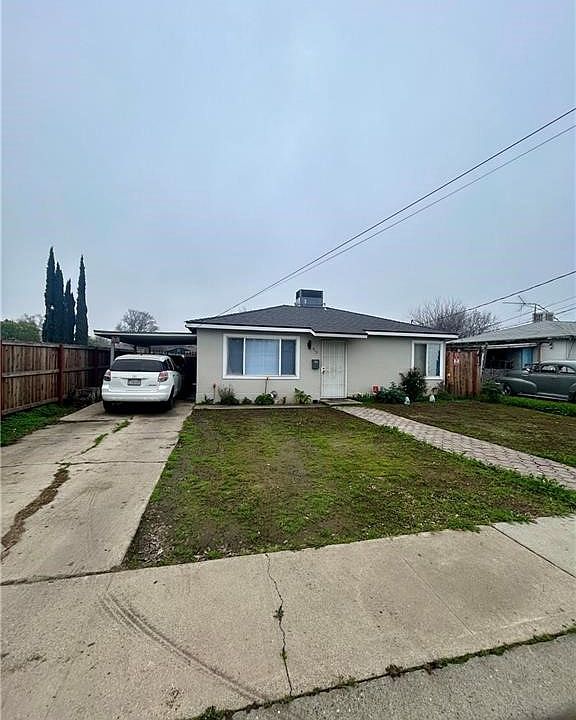 1st image of 913 W Santa Fe Ave