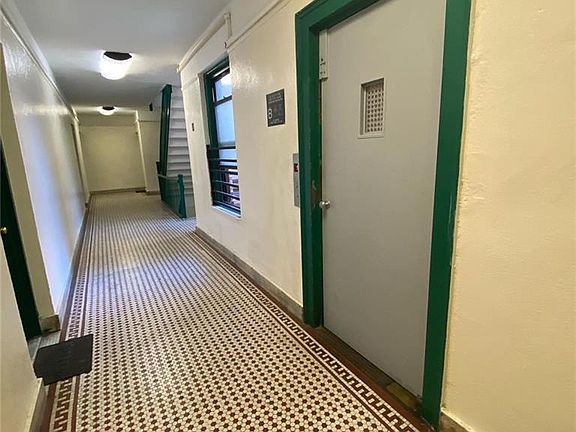 3rd image of 185 E 163rd St APT E1