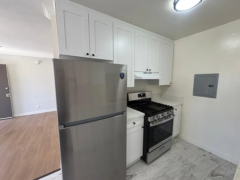 1505 E Kay St #4 — Photo 2