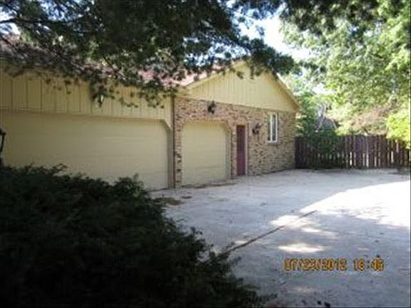 2nd image of 15016 Woodpine Dr