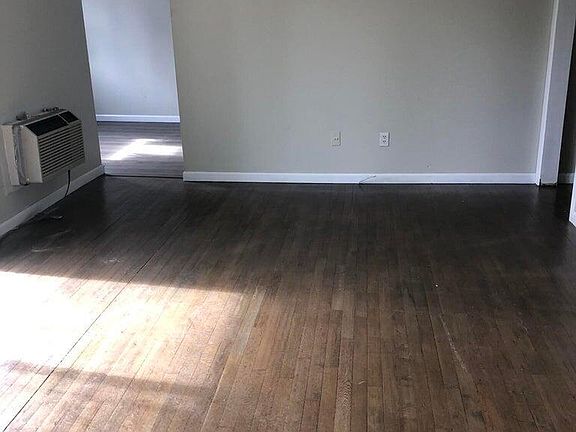 2nd image of 735 Greens Ave APT 18A